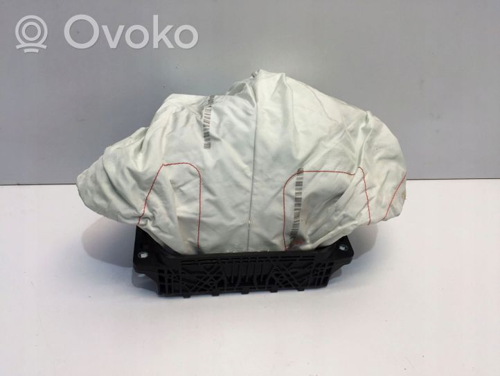 Audi A5 Keleivio oro pagalvė 8W0880204D