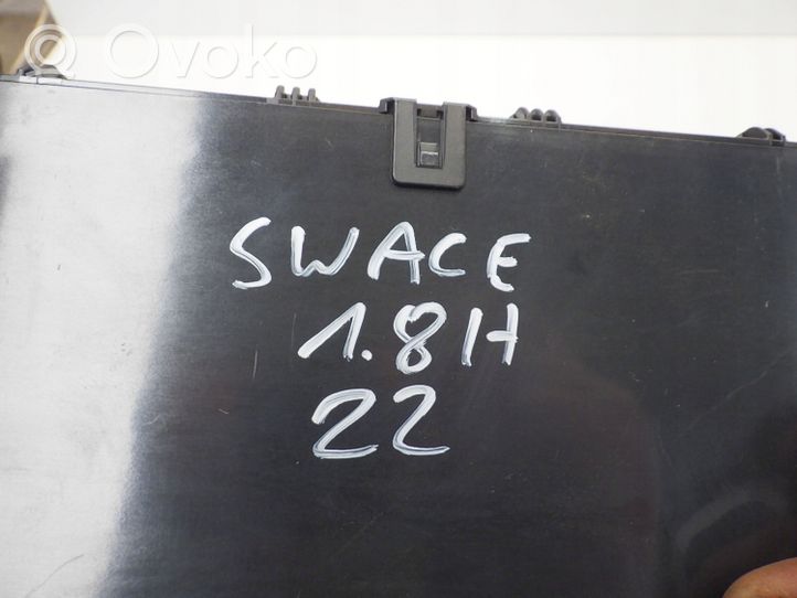 Suzuki Swace Module confort 8998102190