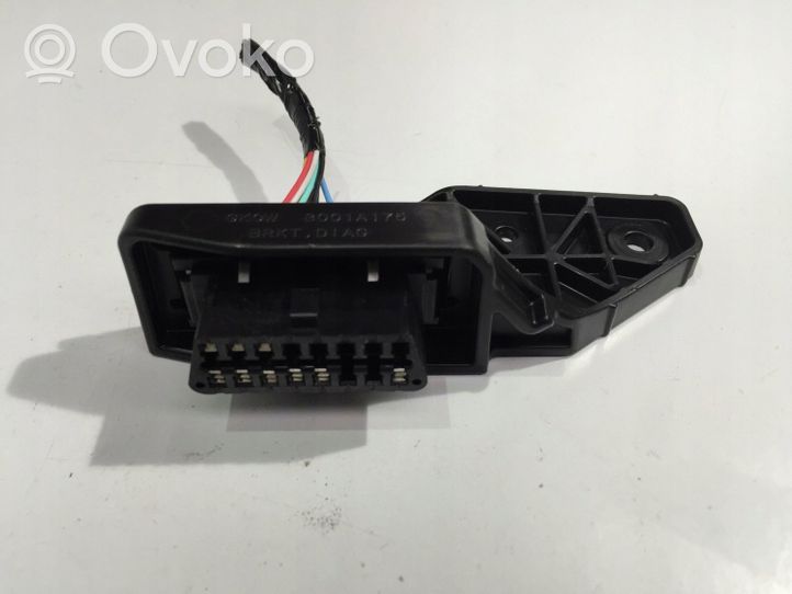 Mitsubishi Eclipse Cross Cita veida sensors 8001A174