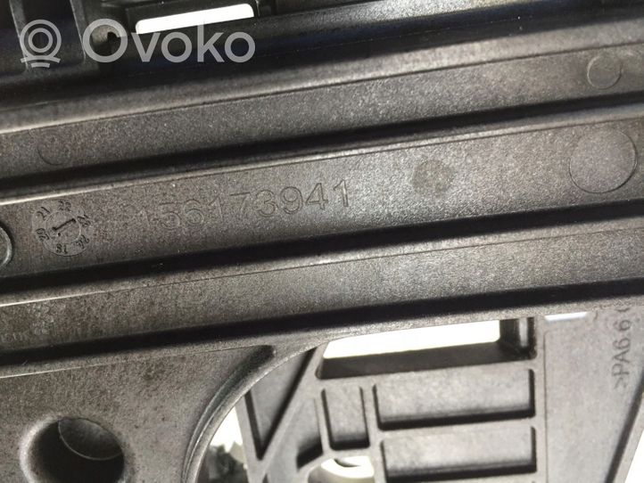 Opel Corsa F Takaoven manuaalinen ikkunan nostin 9829045880