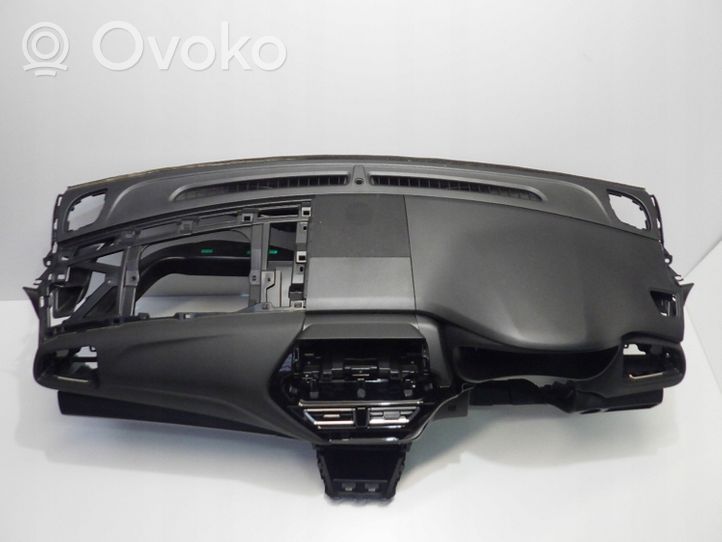Suzuki SX4 S-Cross Deska rozdzielcza 