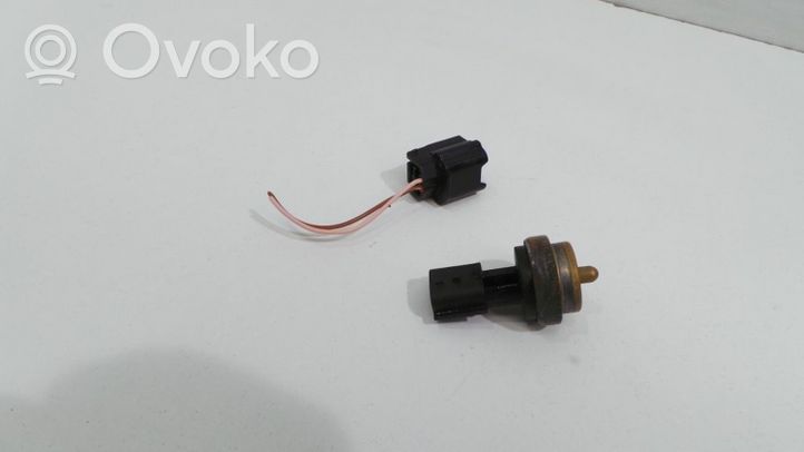 Nissan Pulsar Sensore temperatura del liquido di raffreddamento 650777A