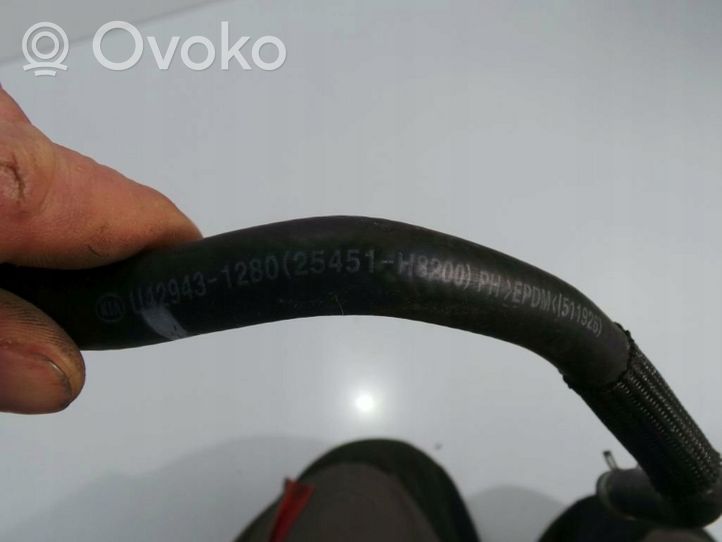 KIA Stonic Moottorin vesijäähdytyksen putki/letku 25451H8200