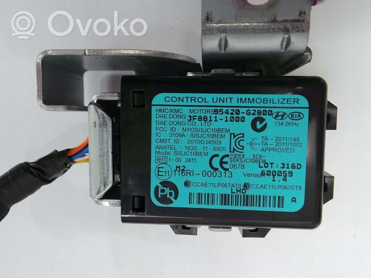 Hyundai i30 Kit centralina motore ECU e serratura 0281031578