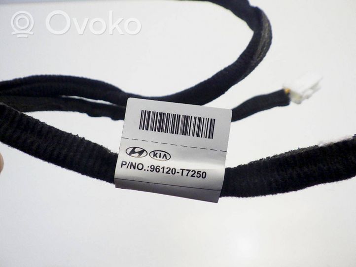 Hyundai Bayon USB socket connector 96120-T7250
