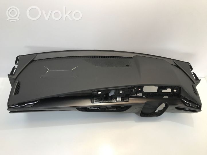 KIA Niro Tableau de bord 84710AT900