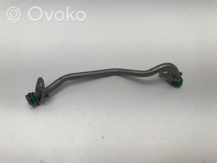 Volvo XC40 Tubo flessibile mandata olio del turbocompressore turbo OLEJU