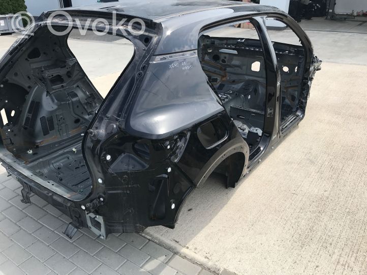 Volvo XC40 Ćwiartka tylna BLOTNIK