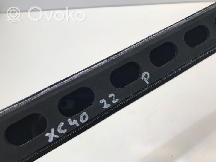 Volvo XC40 Barre trasversali porta tutto su “corna” 31448384