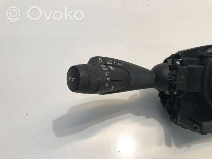 Volvo XC40 Leva/interruttore dell’indicatore di direzione e tergicristallo 32275369