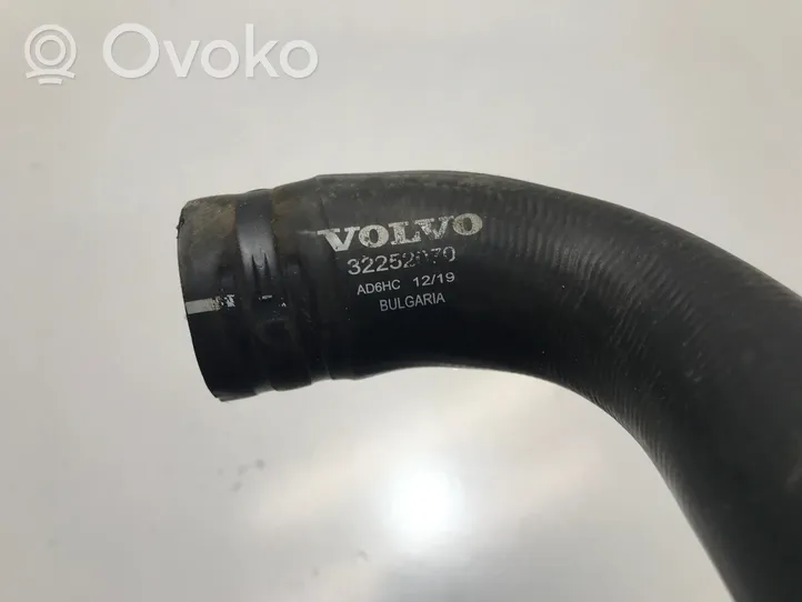 Volvo V60 Manguera/tubo del líquido refrigerante 32252070