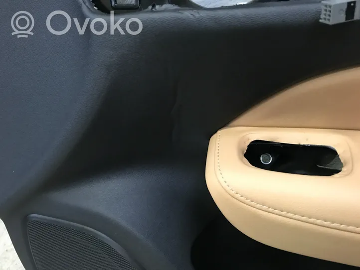 Volvo V60 Istuimien ja ovien verhoilusarja 