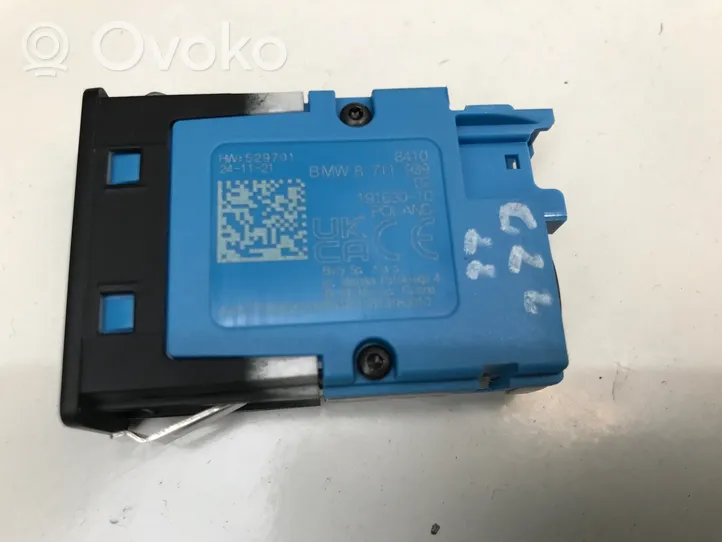 BMW 4 G22 G23 G24 G26 Gniazdo / Złącze USB 8711939