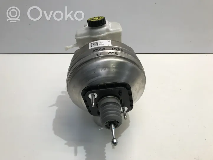 BMW 4 G22 G23 G24 G26 Główny cylinder hamulca 6879422