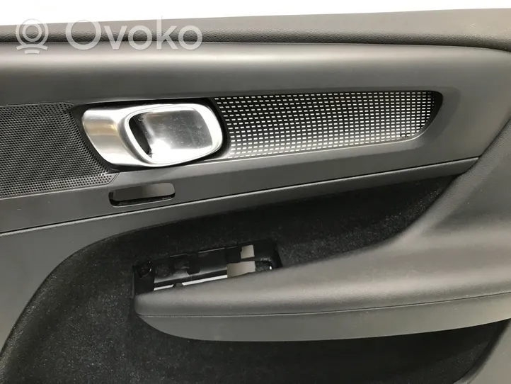 Volvo XC40 Rivestimento del pannello della portiera anteriore 31407682