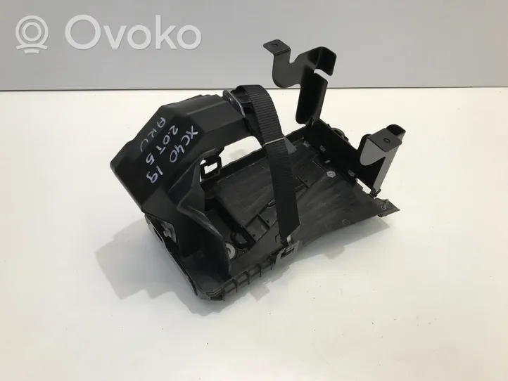 Volvo XC40 Vassoio scatola della batteria 32219128