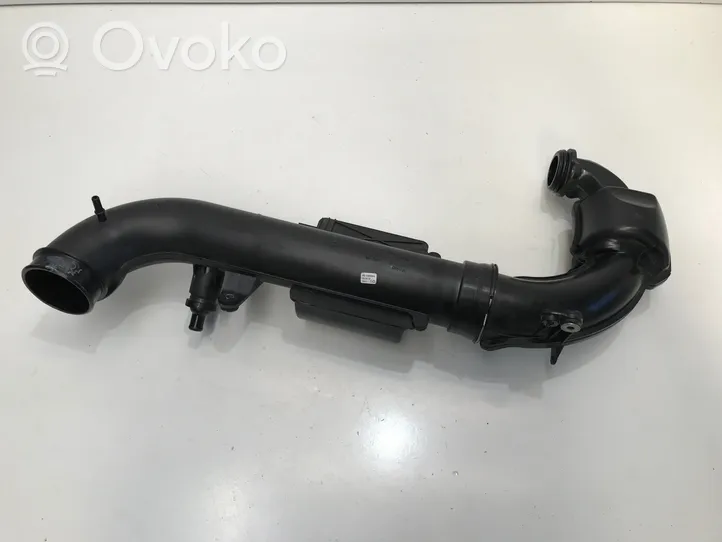 Volvo XC40 Parte del condotto di aspirazione dell'aria 32222141