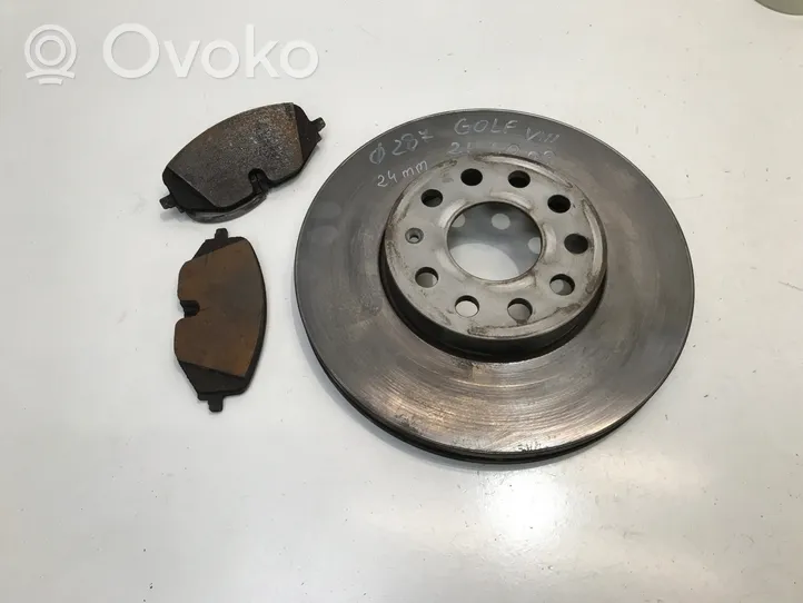 Volkswagen Golf VIII Front brake disc 5Q0615301H