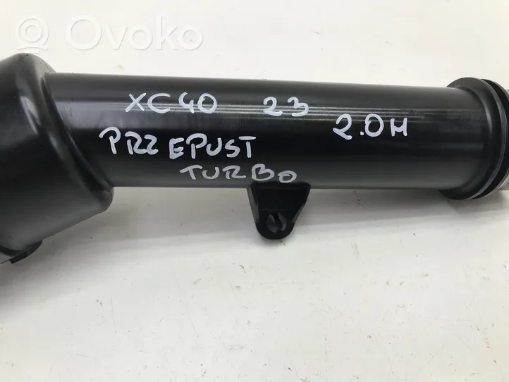 Volvo XC40 Parte del condotto di aspirazione dell'aria 32257943