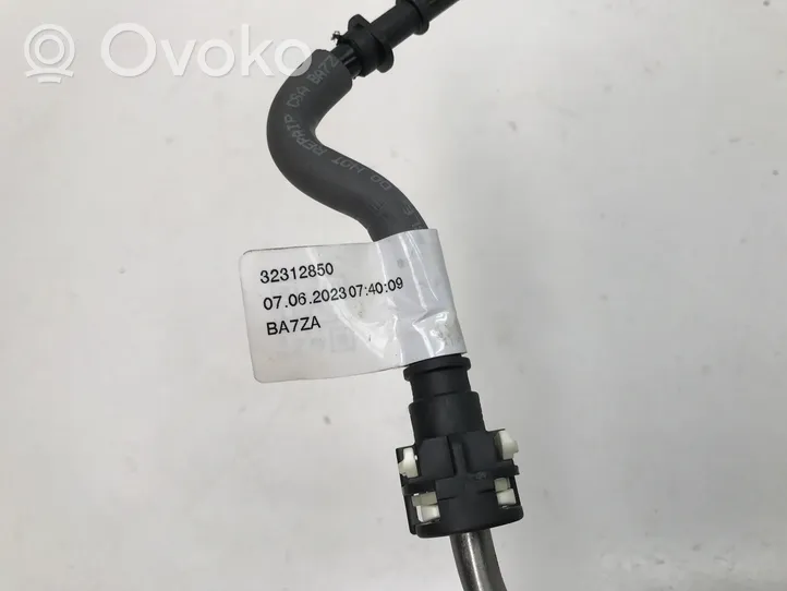 Volvo XC40 Tubo carburante 32312850