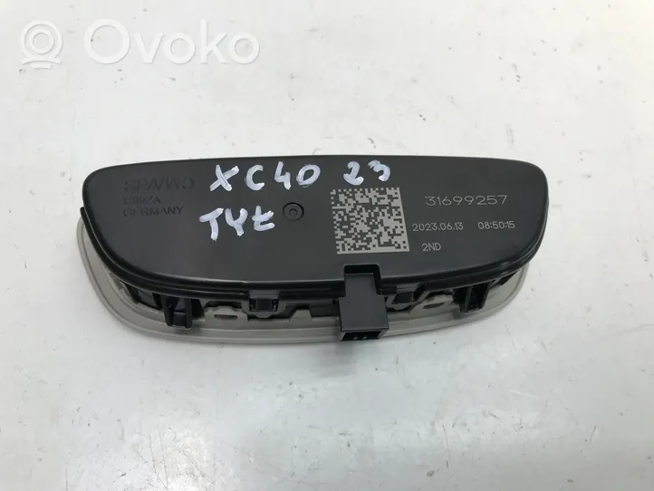 Volvo XC40 Takaistuimen valo 31699257