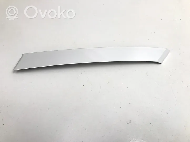 Volvo XC40 Listwa tylnego błotnika 31448960