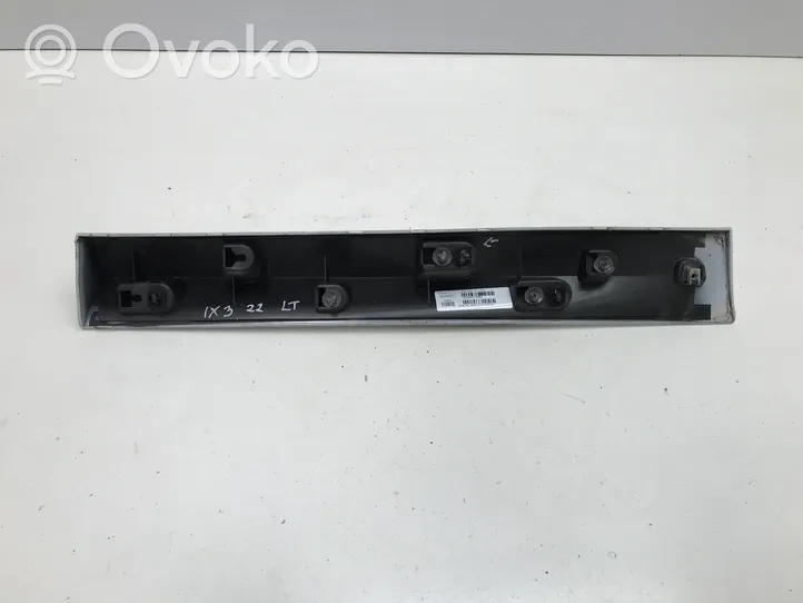 BMW iX3 G08 Takaoven lista (muoto) 8094305