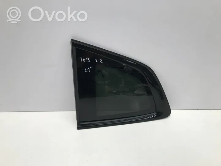 BMW iX3 G08 Galinis šoninis kėbulo stiklas 7388827