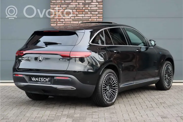 Mercedes-Benz EQC Tavaratilan kynnyksen suoja A2936805000