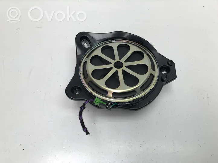 Mercedes-Benz EQC Subwoofer-bassokaiutin A2058201700