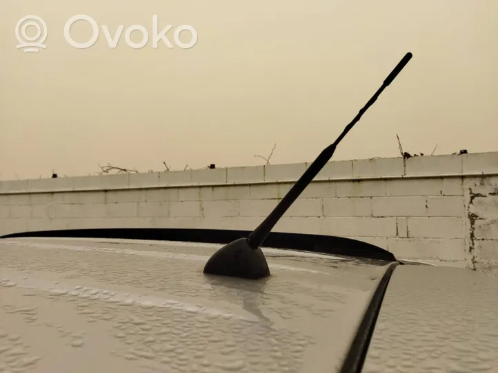 Suzuki Grand Vitara II Antenna autoradio 