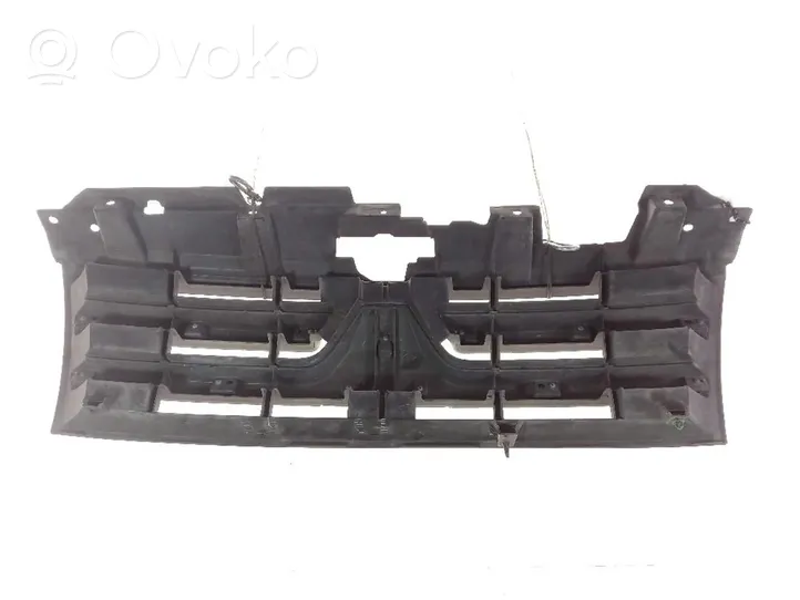 Mitsubishi Montero Grille de calandre avant 7450A150