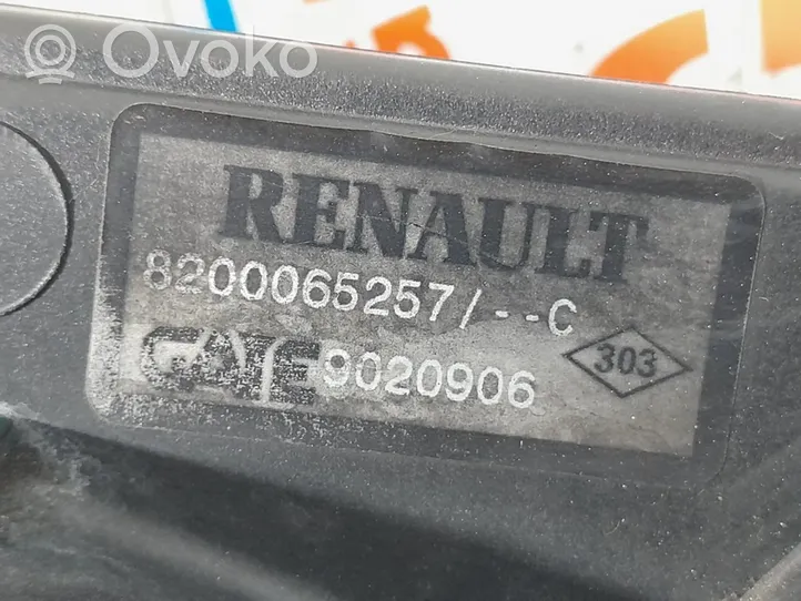 Renault Scenic I Jäähdyttimen jäähdytinpuhallin 8200065257