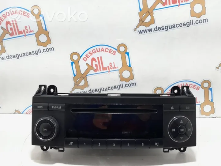 Mercedes-Benz B W245 Panel / Radioodtwarzacz CD/DVD/GPS A1698200386