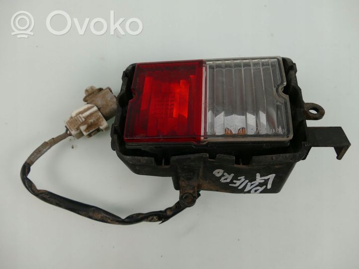 Mitsubishi Pajero Takapuskurin valo 1146372L