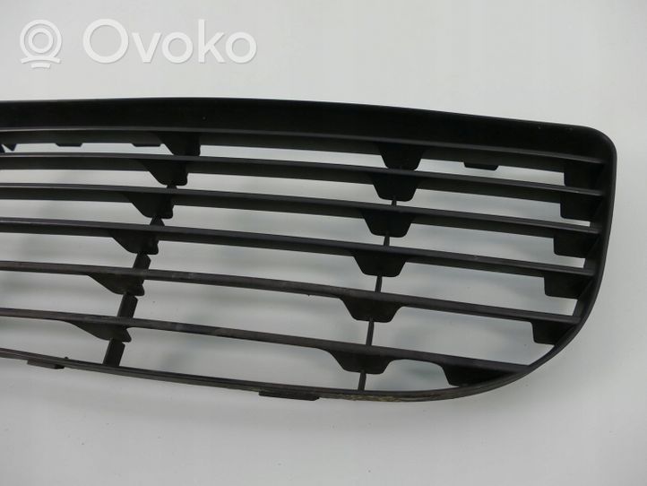 Porsche Cayenne (9PA) Grille inférieure de pare-chocs avant 7L5807884