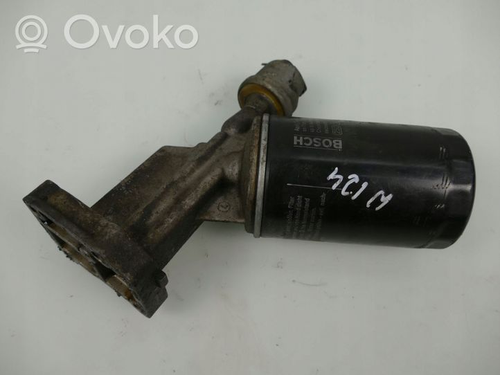 Mercedes-Benz E W124 Support de filtre à huile 1021800038