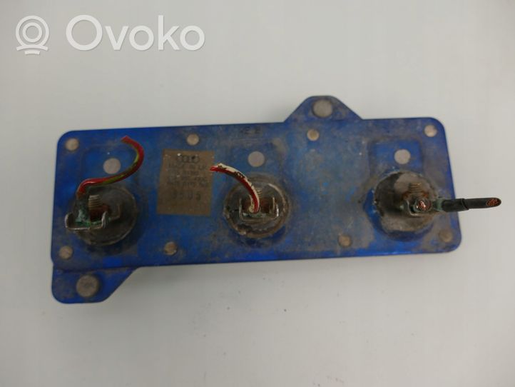 Audi A8 S8 D2 4D Coolant fan relay 893959493C