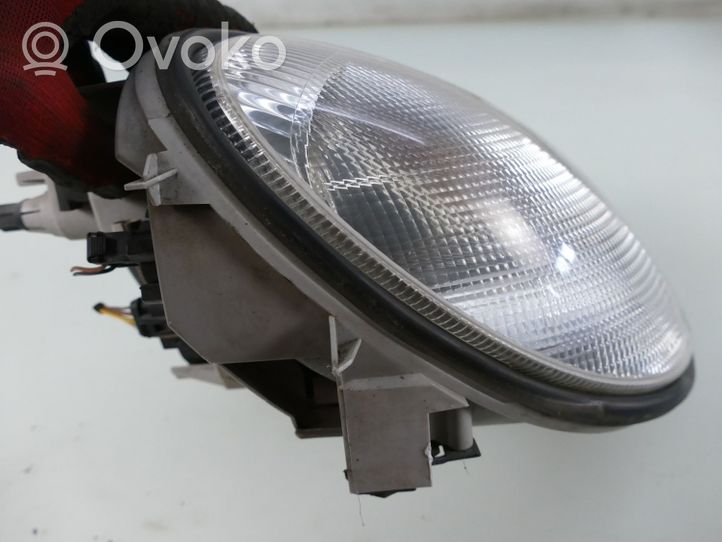 Mercedes-Benz SLK R170 Lampa przednia A1708202661