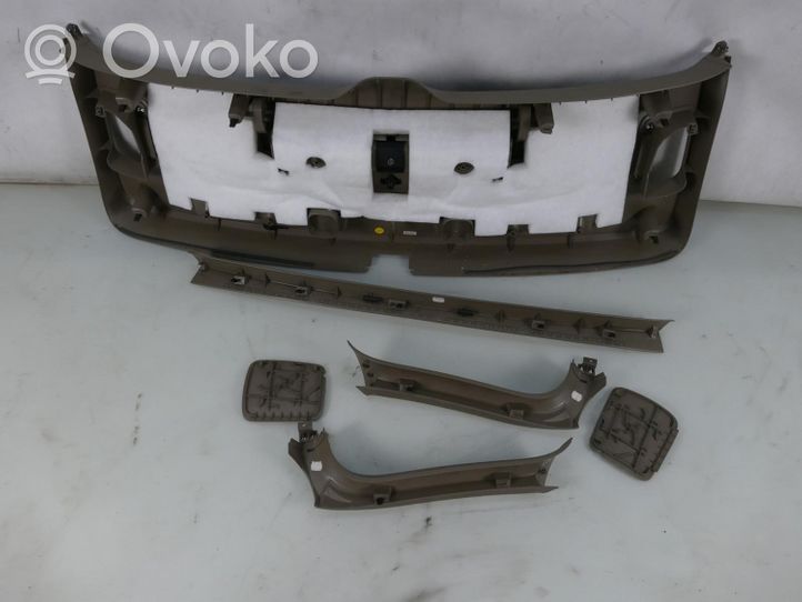 Audi Q7 4L Dolny panel schowka koła zapasowego 4L0867973