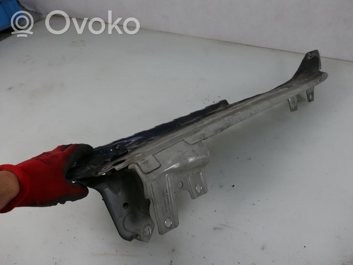 Audi Q7 4L Supporto di montaggio del parafango 4L0805157B