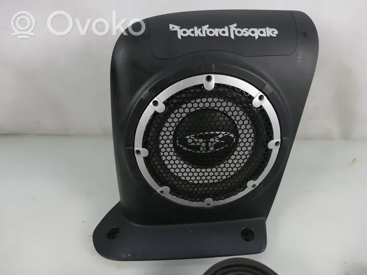 Mitsubishi Outlander Subwoofer-bassokaiutin 8720A012