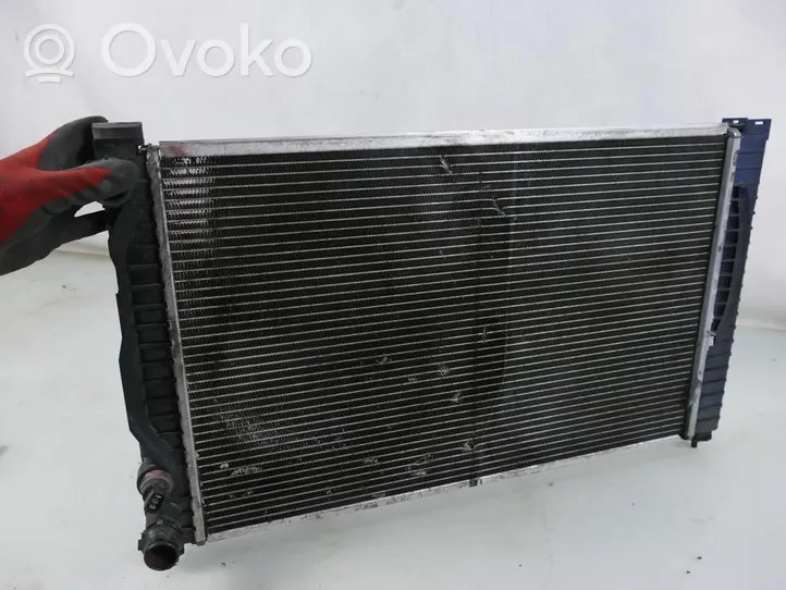 Audi A4 S4 B5 8D Radiateur de refroidissement 