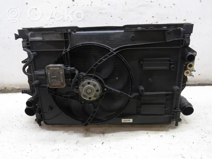 Volvo V40 Pannello di supporto del radiatore 31383998