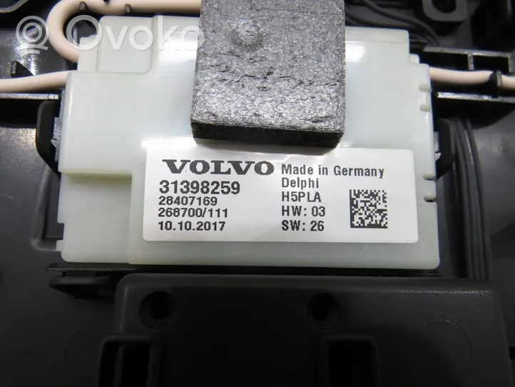 Volvo V40 Rivestimento della console di illuminazione installata sul rivestimento del tetto 31398259