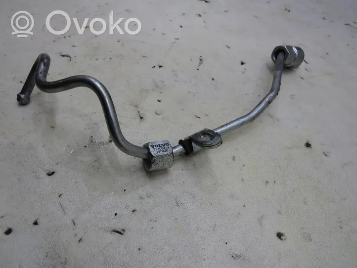 Volvo V40 Tuyau d'alimentation d'injecteur de carburant 