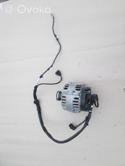 Volkswagen PASSAT CC Generatore/alternatore 03C903024F