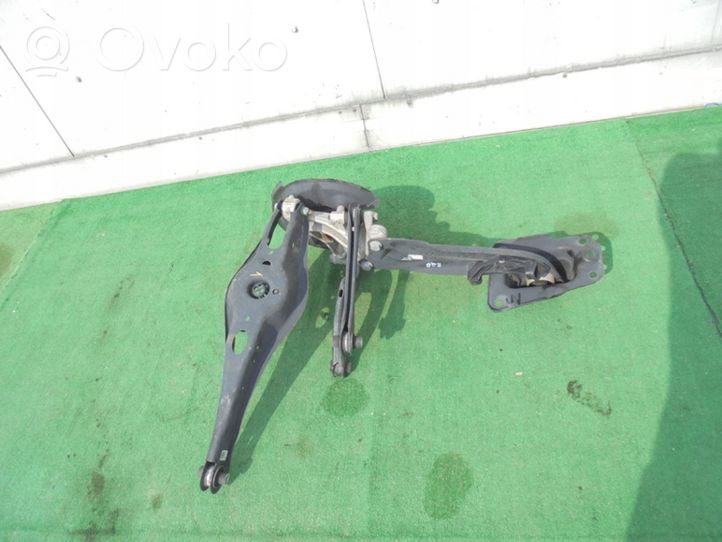 Skoda Octavia Mk3 (5E) Fuso a snodo con mozzo ruota posteriore 5QA505436A