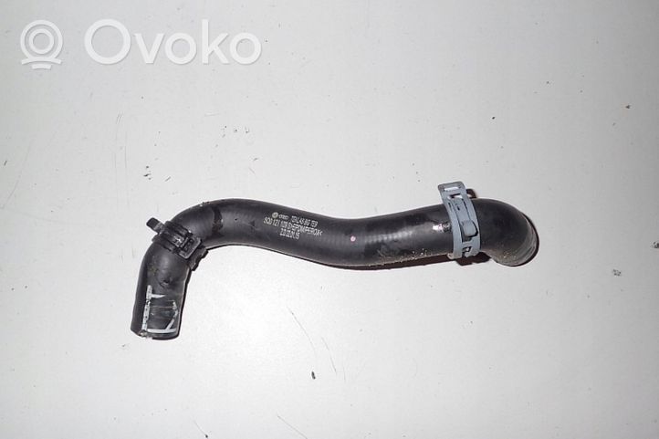 Volkswagen Arteon Tuyau de liquide de refroidissement moteur 5Q0121109S