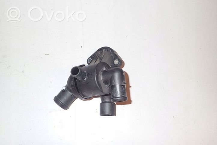 Volkswagen Golf VII Termostat / Obudowa termostatu 03L121111AE